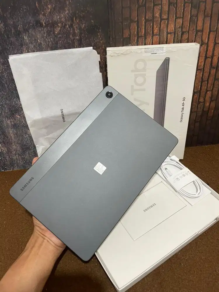 Samsung Tab A9 Plus 5G 8/128 Resmi Like New