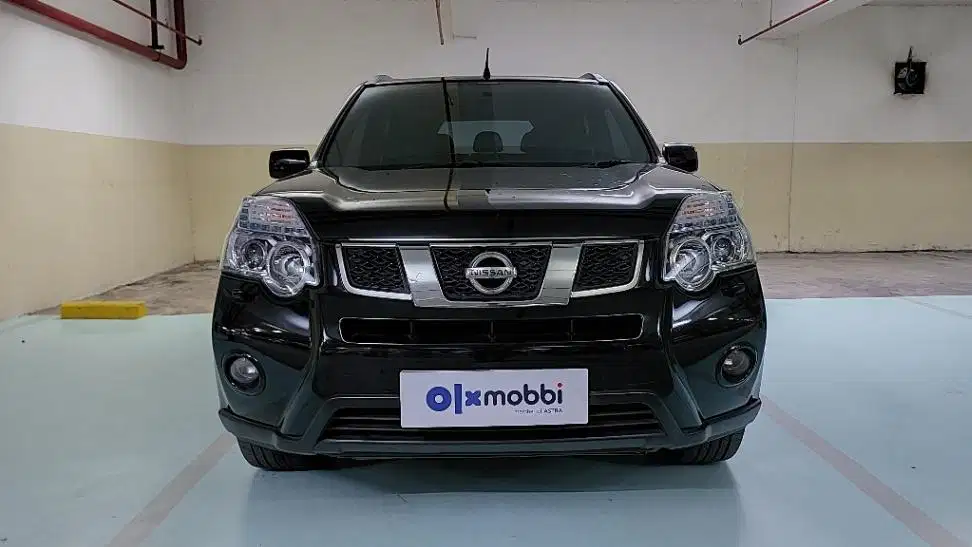 TDP 6,JT Nissan X-Trail 2.0 Bensin-AT Hitam 2013
