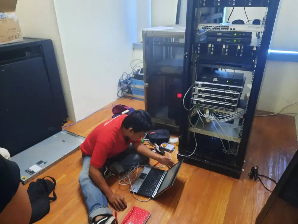 Jasa kunjungan teknisi cctv & it support