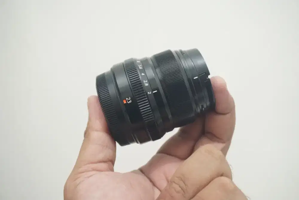 FUJINON XF 23mm F2 R WR FUJI FUJIFILM Lensa Mirrorless 23 mm F/2 FIX