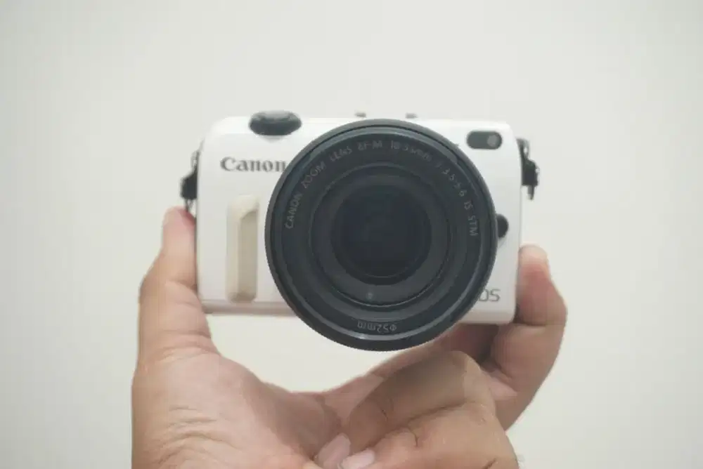 CANON EOS M2 KIT 18-55mm IS STM Kamera Mirrorless