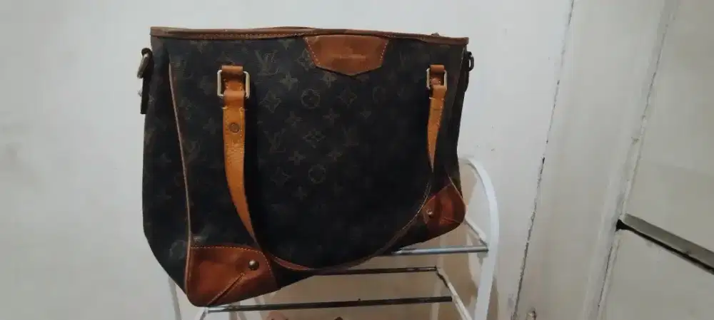 Tas wanita kulit