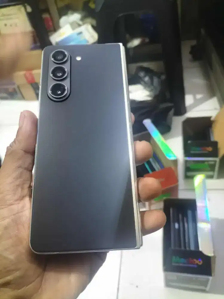 Samsung fold 5 (12/256) ex sein