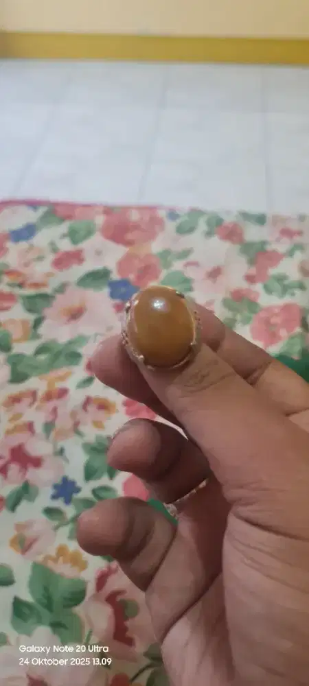 Cincin batu kalseldon