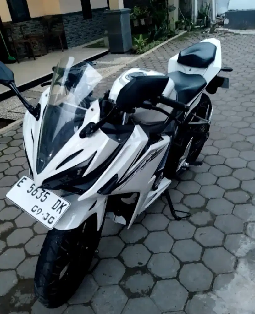 Cbr 150R 2016 facelift
