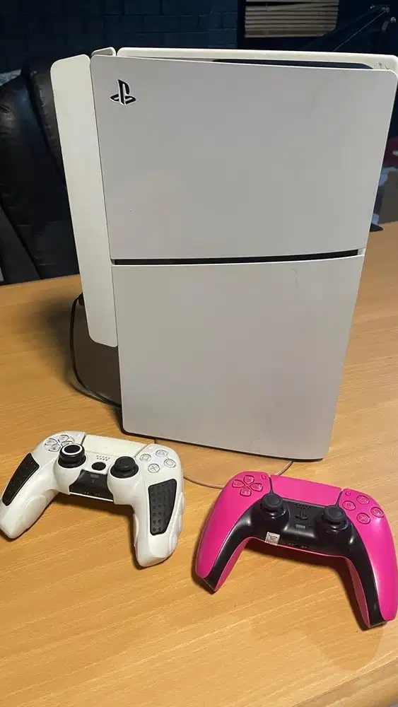 PS5 Playstation 5 Slim Digital Japan version 1 TB + 2 Dualsense