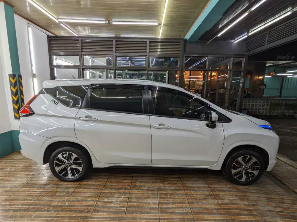 Mitsubishi Xpander Exceed 2018 – Putih, Siap Temani Petualangan Anda!