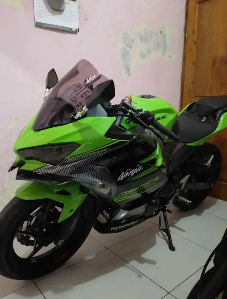 Kawasaki ninja 250 fi krt abs keyless