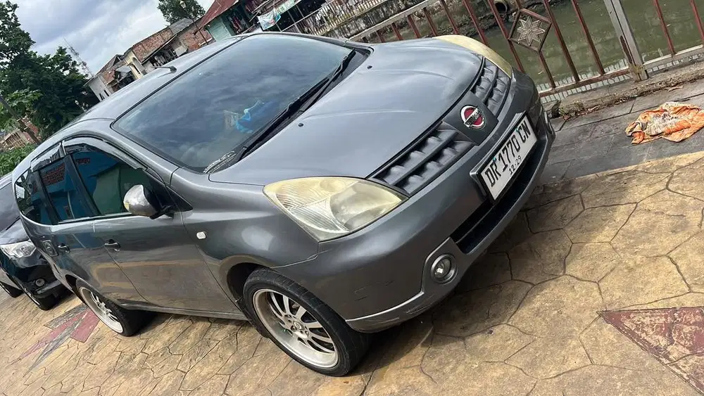 Jual mobil grand livina