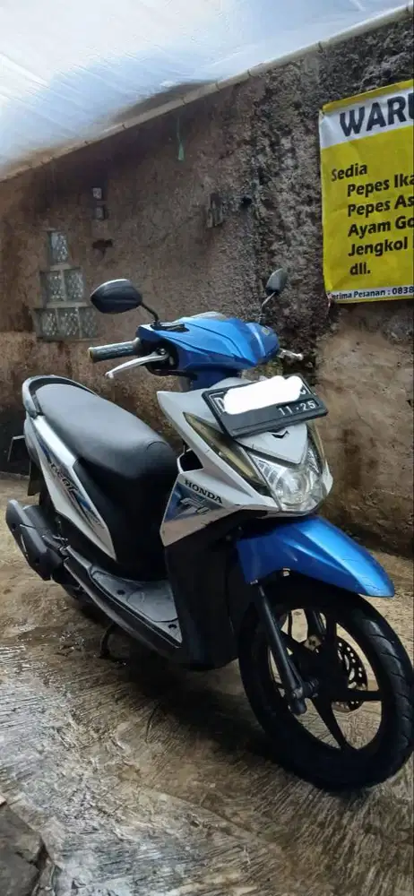 Dijual Motor Beat Thn 2015