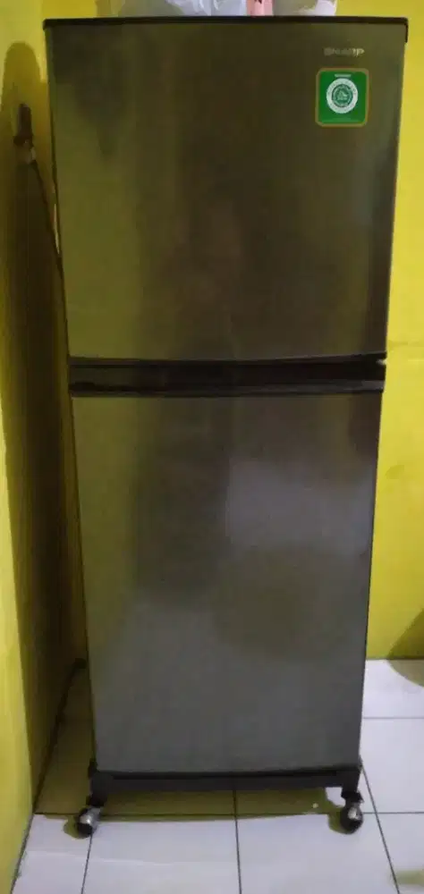 Dijual Kulkas Merk SHARP 2 Pintu
