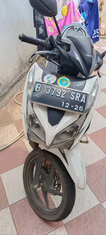 Jual cepat BU Honda Vario 125 warna putih