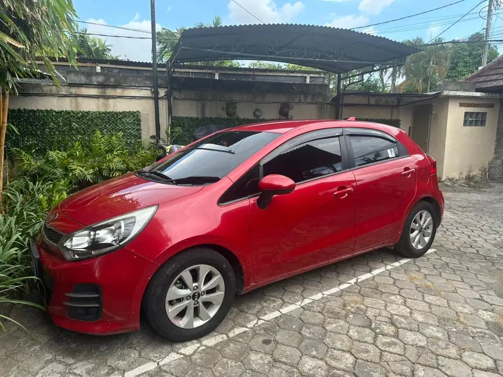 Dijual KIA Rio Hatchback low km