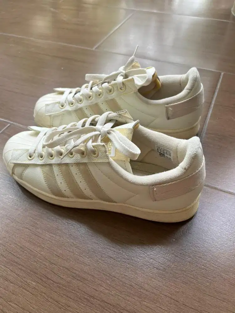 Sepatu cowok dewasa