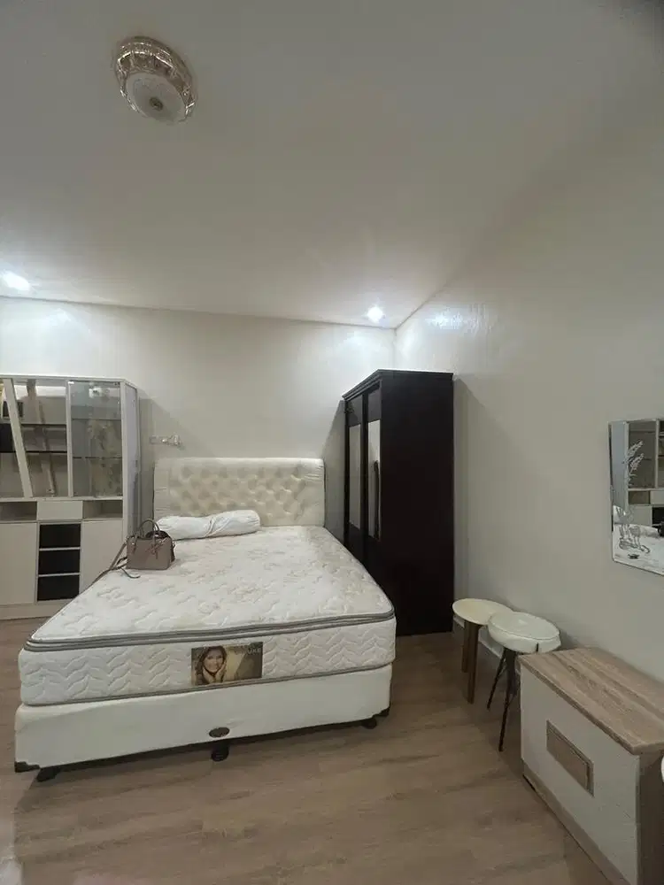 Studio Apartement