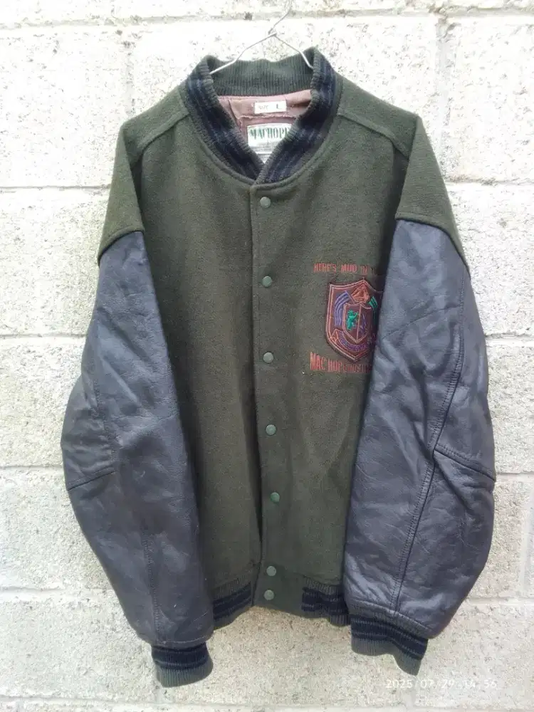 Jual Jaket Varsity MacHope Original