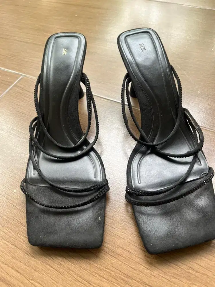 Sandal heels cewek