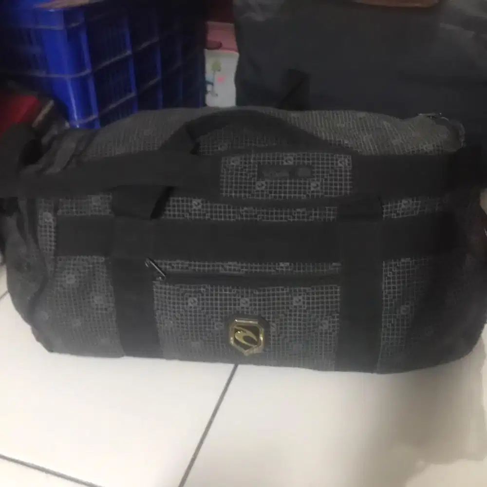 Tas travel merek ripcurl