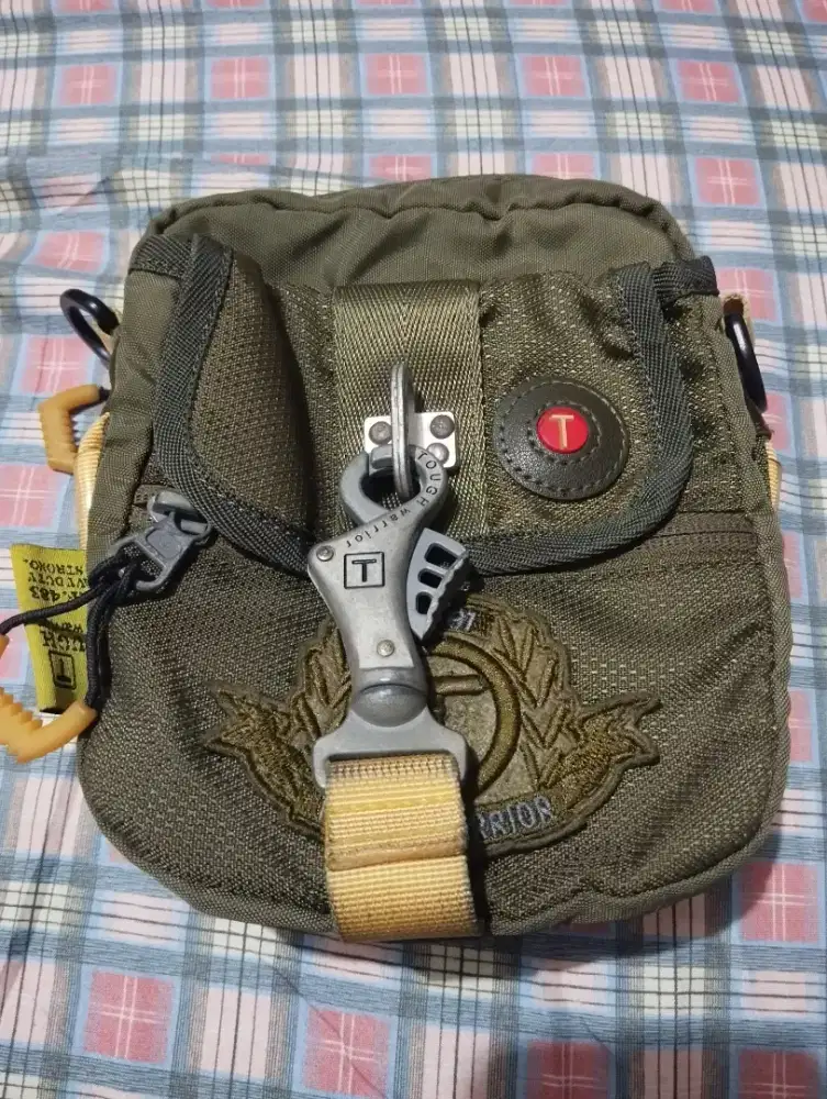 Dijual tas TOUGH WARIRIOR
