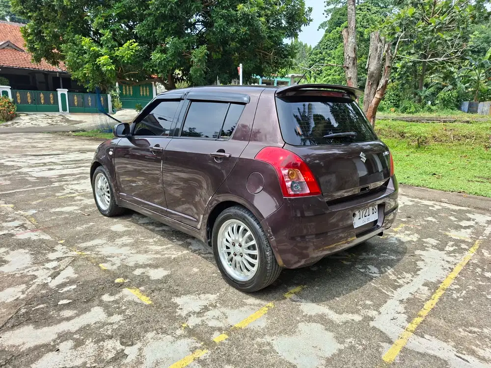 Suzuki Swift 2008 Bensin
