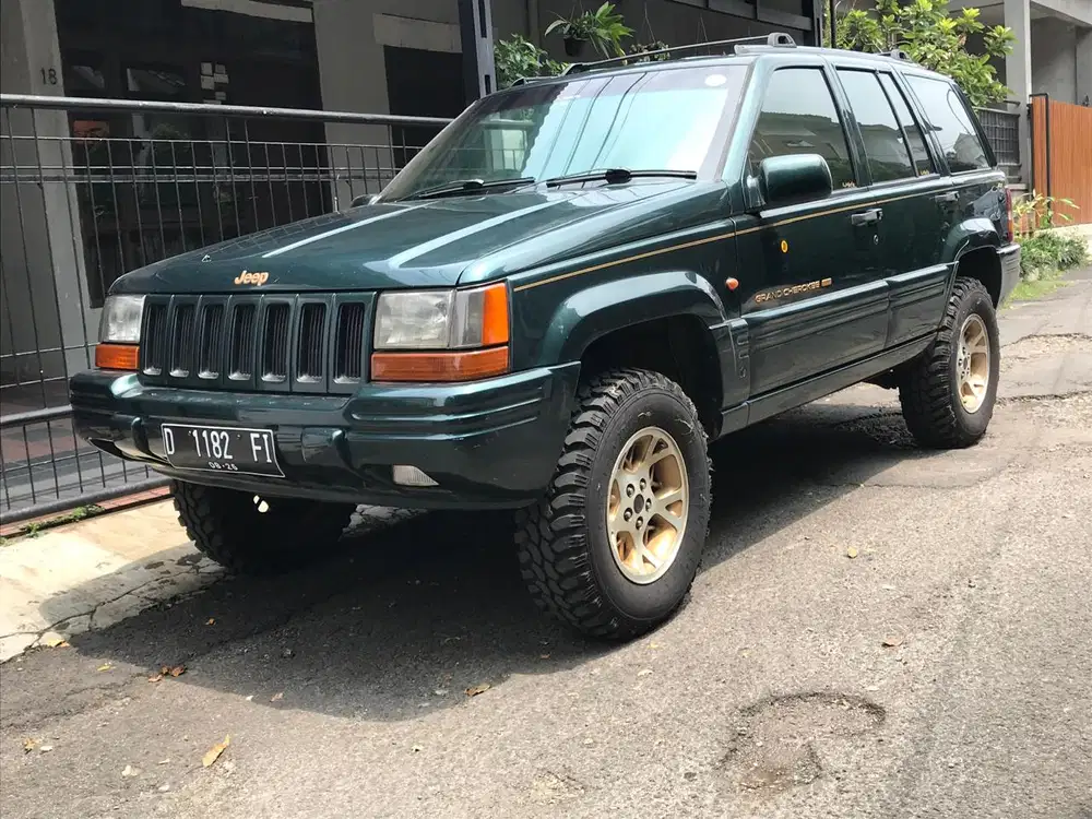 Jeep Cherokee 2001 Bensin