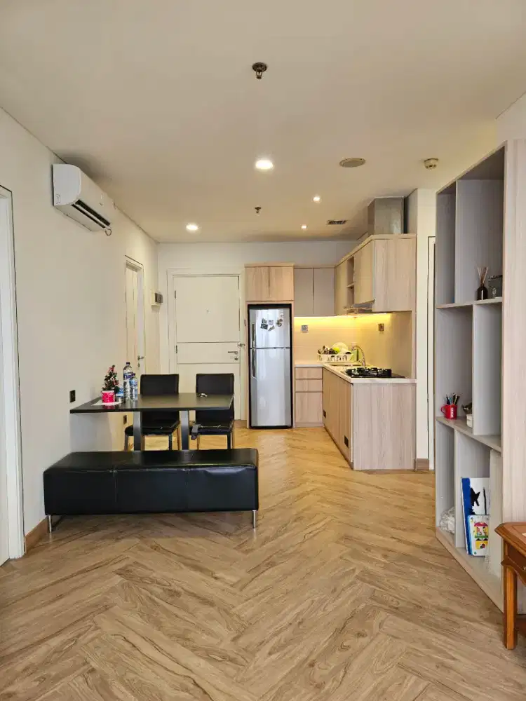 Disewakan 3+1 BR Apartment, Full Furnished, Interior Baru di Jaksel