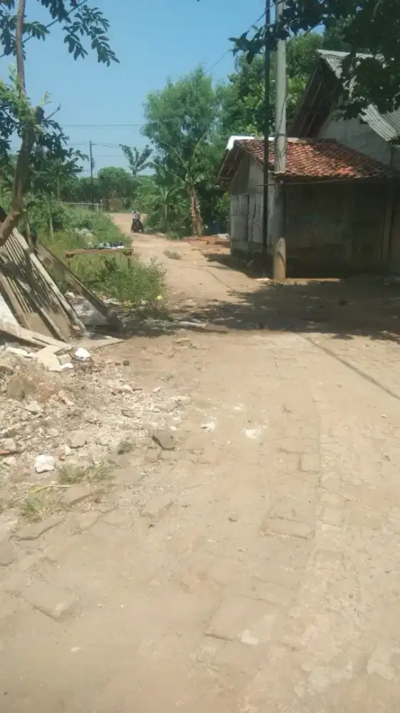 Dijual tanah dan kandang ayam ada rumahnya lokasi Ciseeng Parung Bogor
