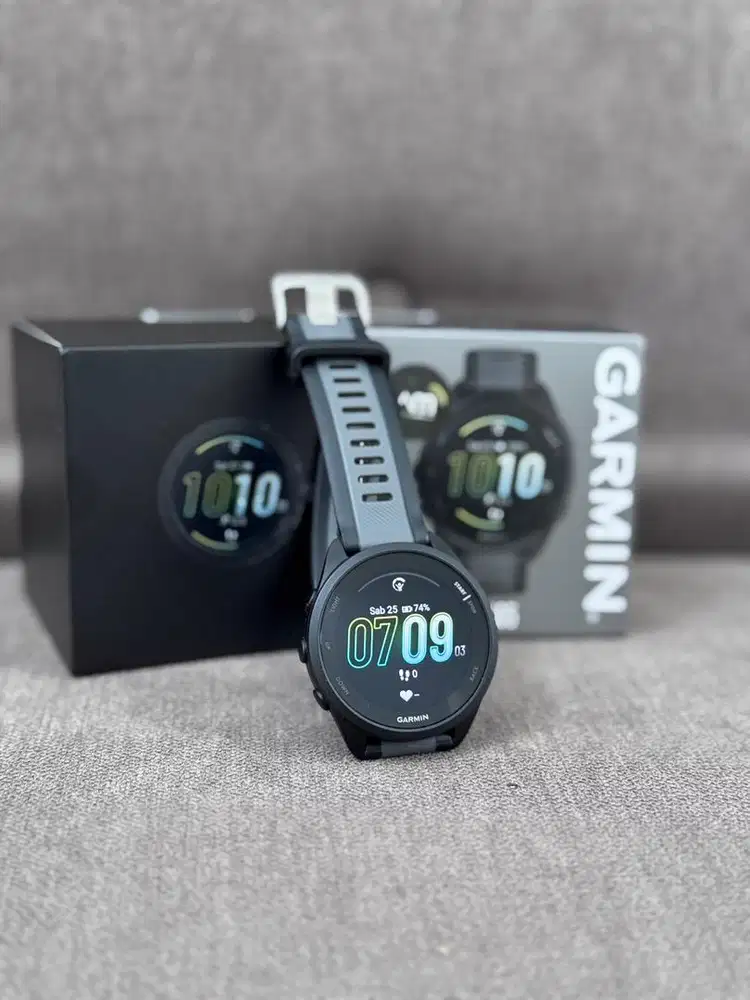 Garmin Forerunner 165 Second Like New