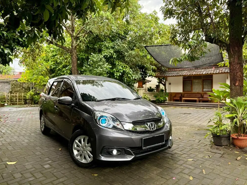Dijual Honda Mobilio E CVT matic 2016 Low kilometer