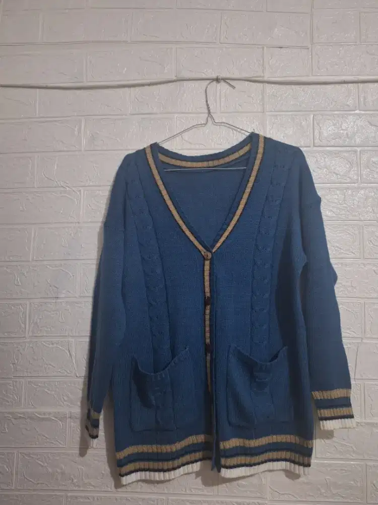 Sweater rajut bekas allsize