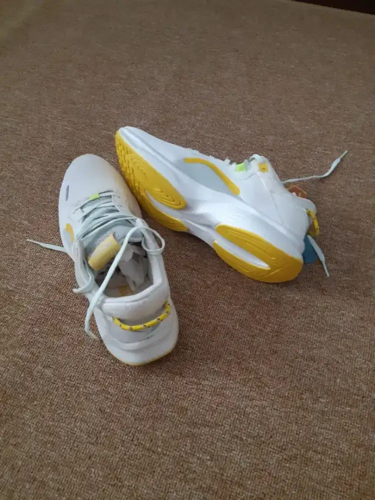 Sepatu 910 NEW size 39