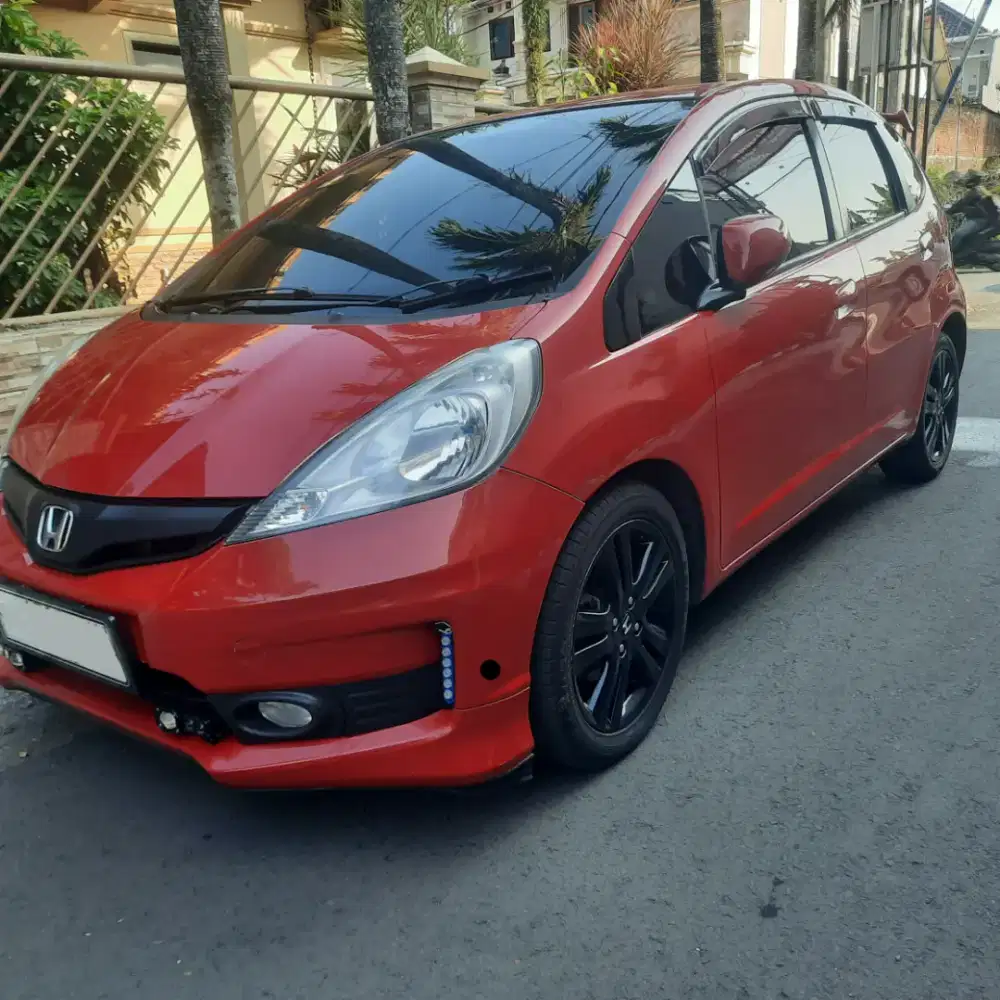 SGT BU NEGO BEBAS JAZZ GE8 S BODY RS 2013 SPT BARU, PRIBADI, TGN 1 JTM