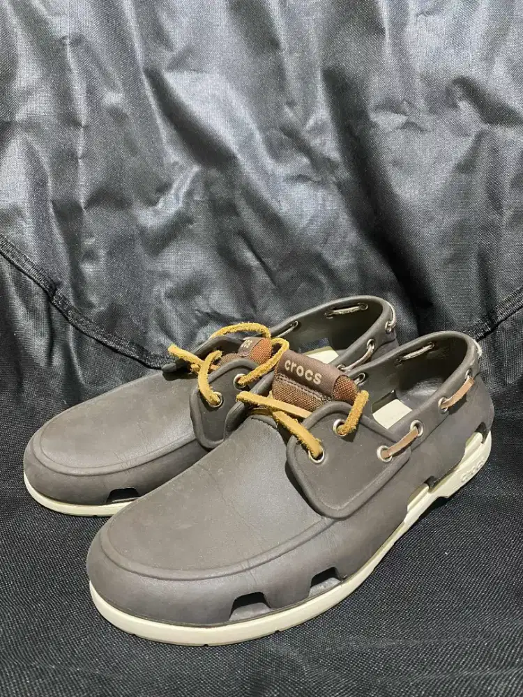 Sepatu crocs size 41