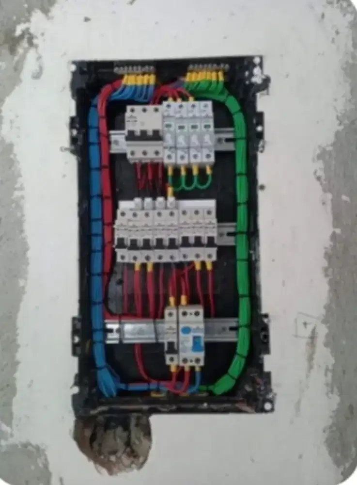 tukang listrik panggilan