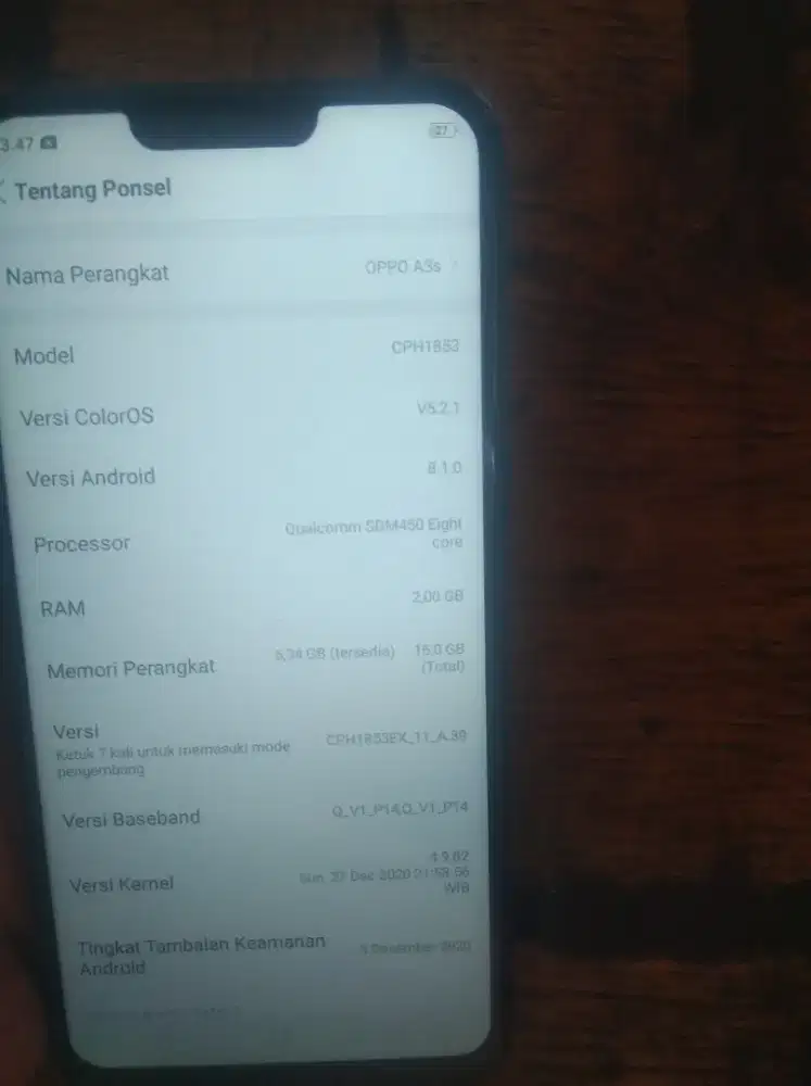 Oppo a3s ram 2gb internal 16 normal baterai awet Kesing agak jelek