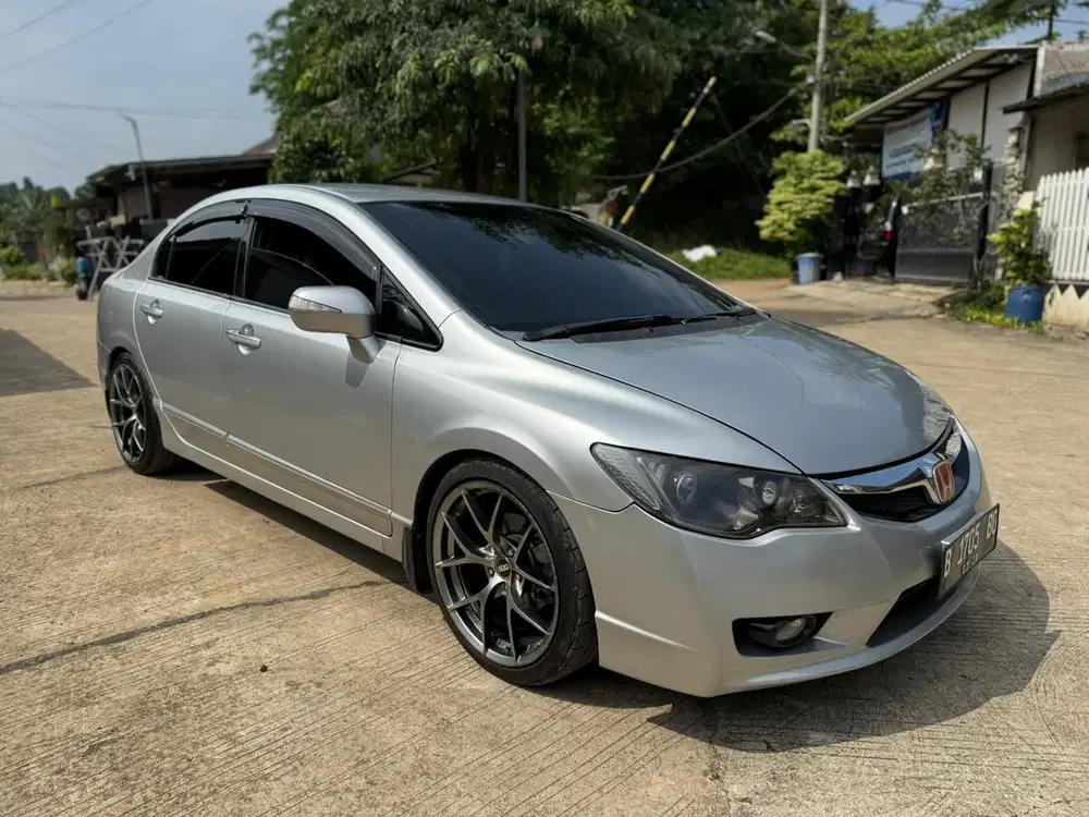 Honda Civic 1.8 AT 2011 Bensin