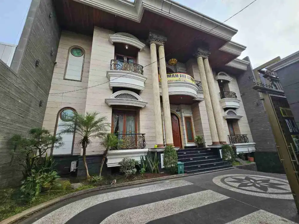 Dijual Rumah Mewah berkualitas tinggi di kawasan jln. Ibrahim Adjie Bandung