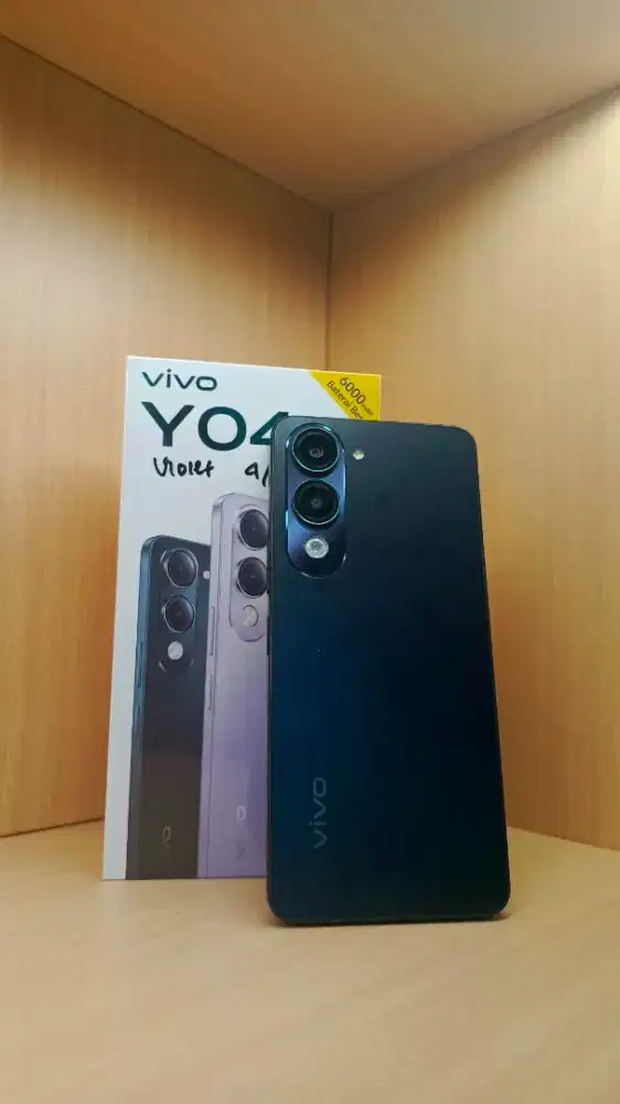 VIVO Y04S terbaru