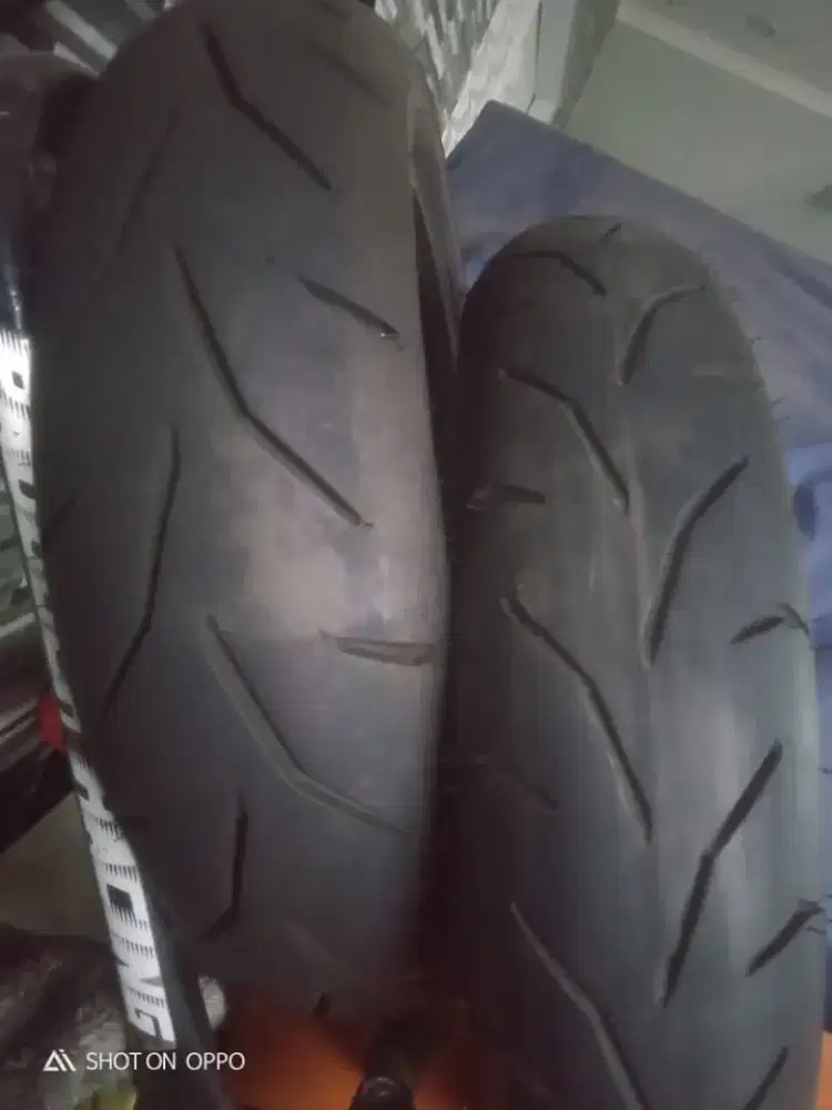 BAN AEROX DEPAN BELAKANG bawan pabrik beli motor baru baru pake 2 mngu