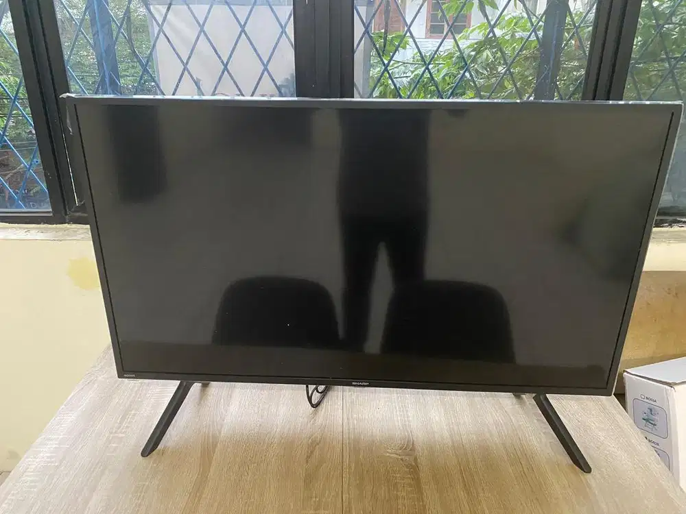 Djual tv led sharp 42 inci , android tv