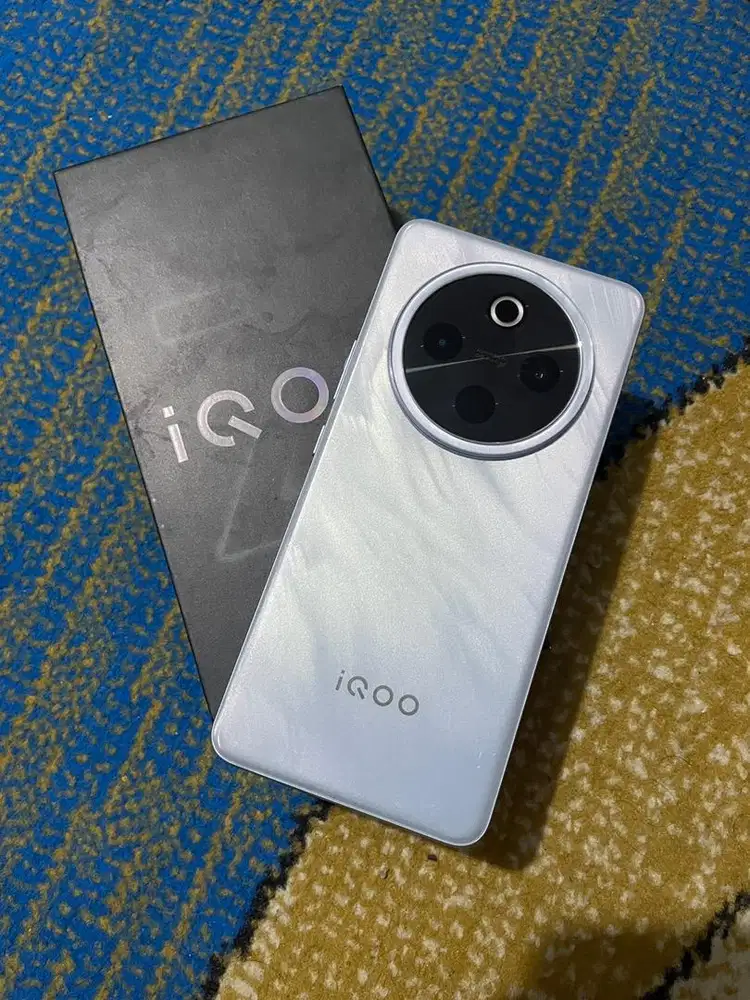 Iqoo z10 12/512 resmi fulset