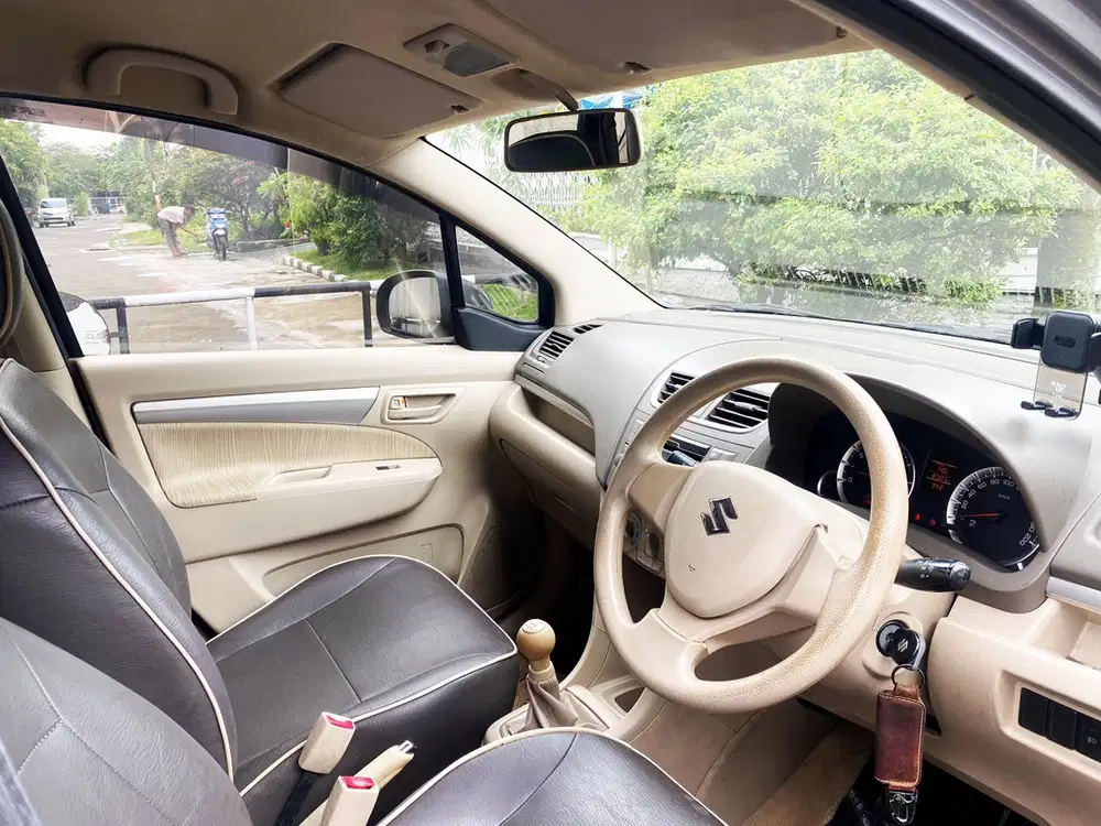 Suzuki Ertiga 2014 Bensin