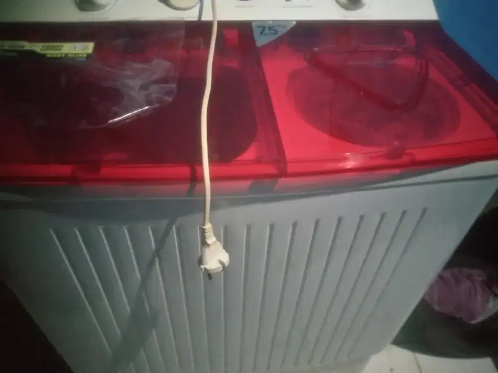 DI JUAL MESIN CUCI 2 TABUNG  7,5 KG POLYTRON