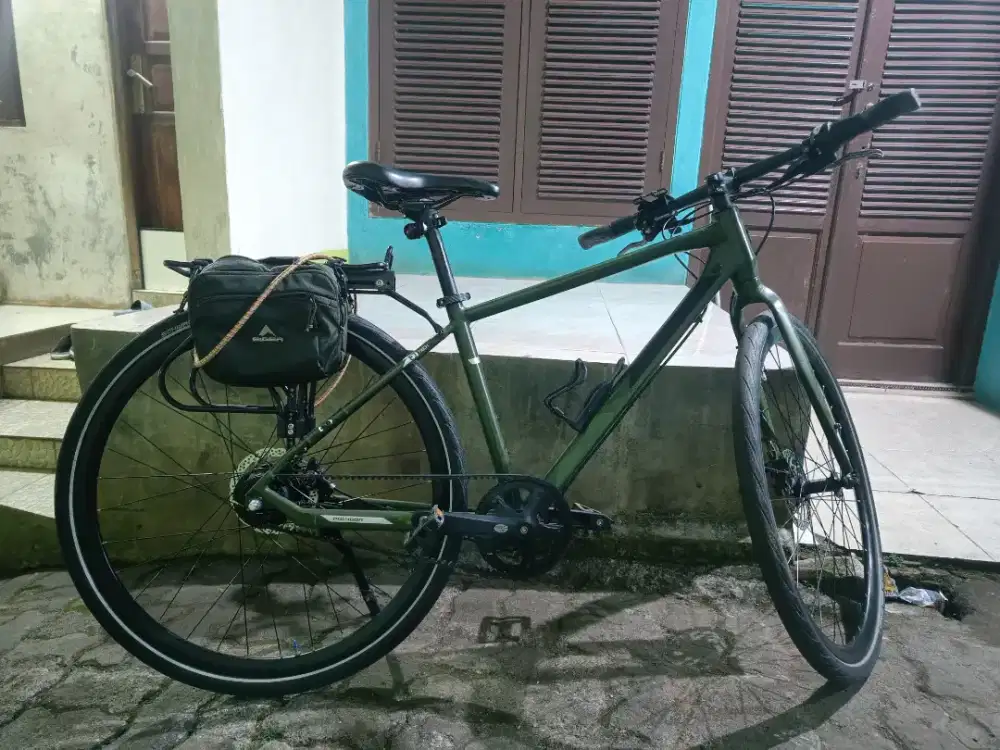 Polygon Path I8 8 Speed Internal Gear Sepeda Hybrid