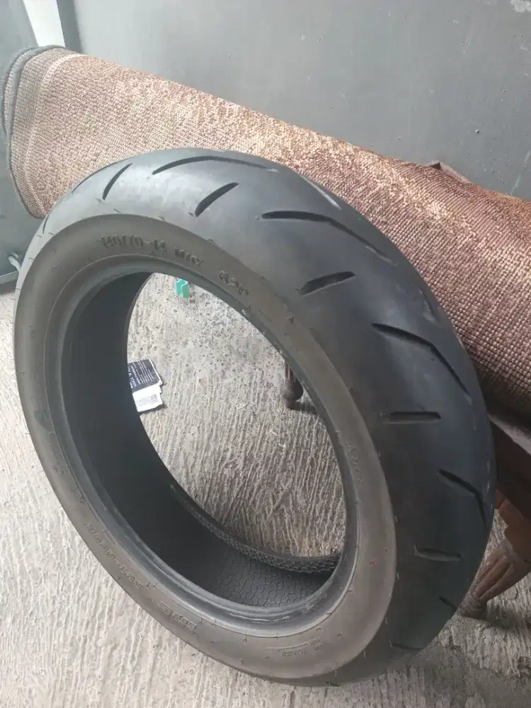 Ban belakang aerox 90% tebel