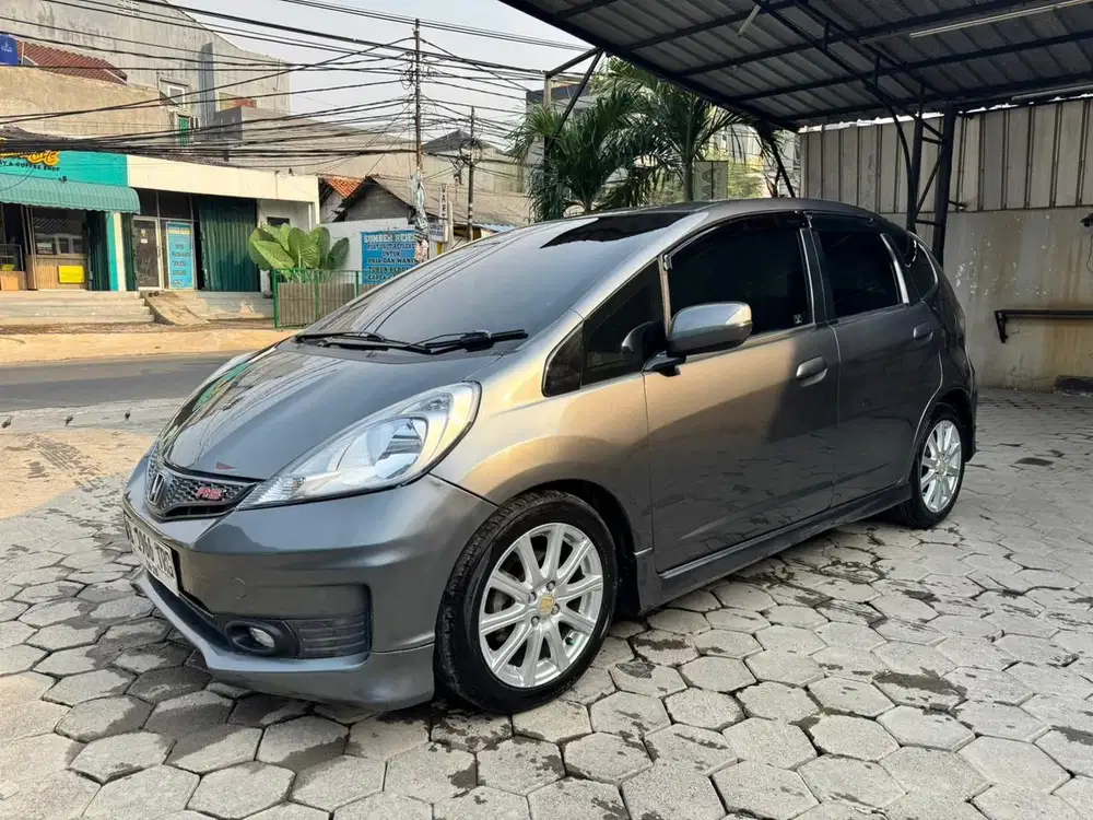 Honda Jazz R AT 2013 Bensin