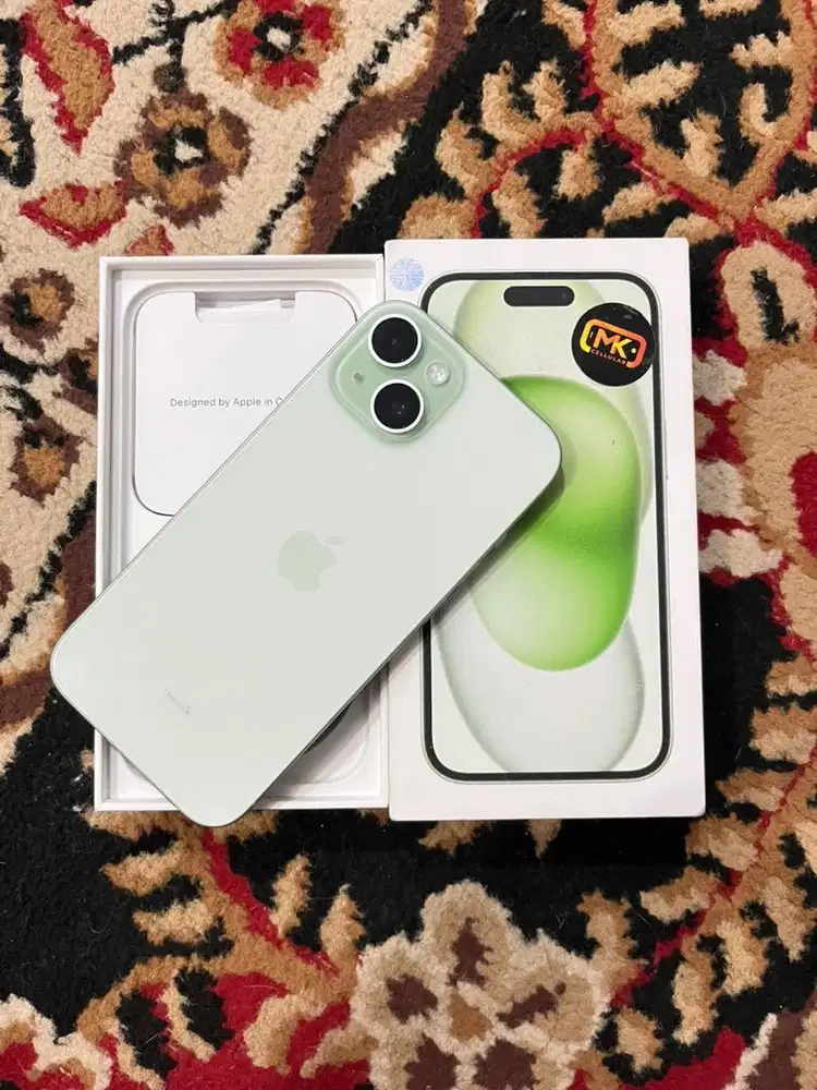 Iphone 15 128gb garansi ibox september 2026