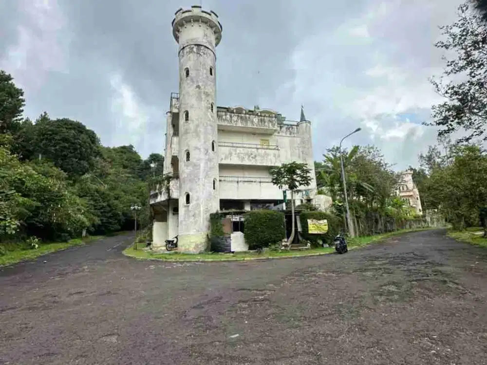 Kota Bunga Cipanas Puncak Bangunan Ex Hotel View Pegunungan