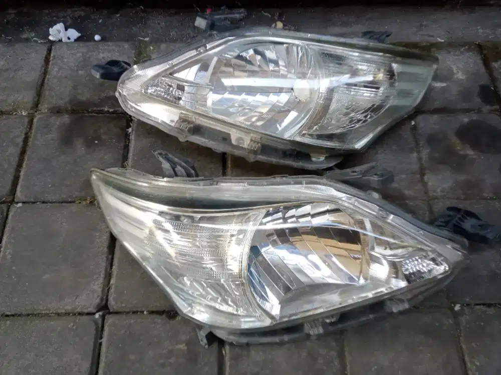 lampu innova 2013 ori super mulus siap pakai