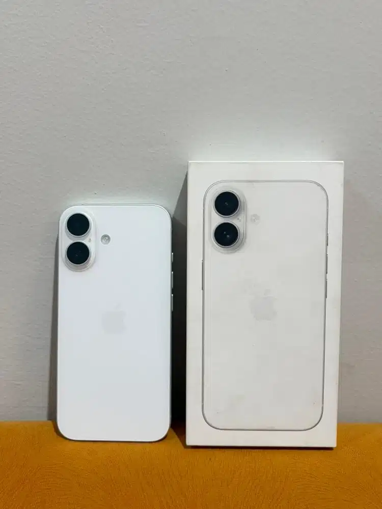 JUAL RUGI! GARANSI ON Baru sebulan dipake! Like new Iphone 16 256
